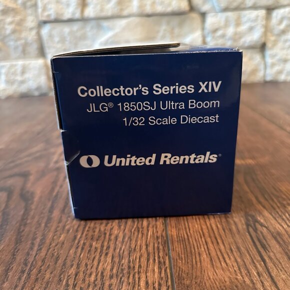 Collectors's series XIV JLG 1850SJ Ultra Boom 1/32 Scale Diecast - Picture 4 of 9